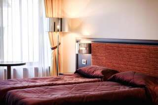Отель Menorah Hotel Днепр Классический двухместный номер с 1 кроватью или 2 отдельными кроватями-12