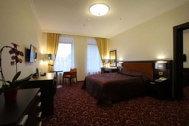 Отель Menorah Hotel Днепр-20