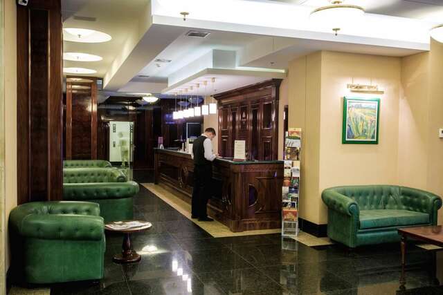 Отель Menorah Hotel Днепр-6